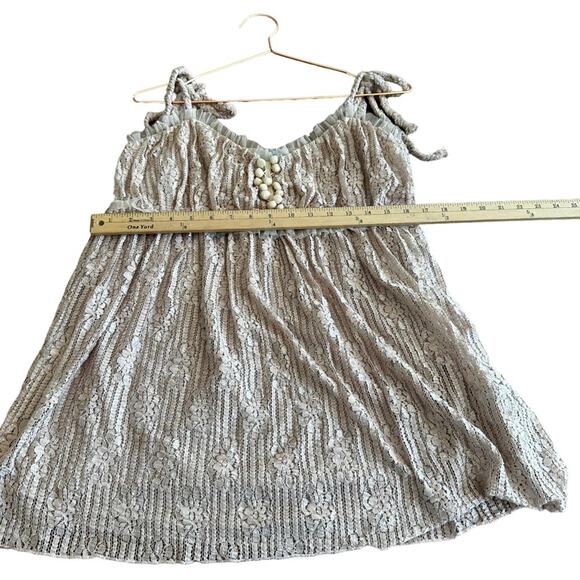 T. Bleu tiered Lace Pom detail rose gold shimmer babydoll blouse size large - Picture 4 of 6